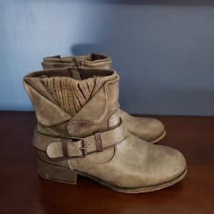 Ankle boots